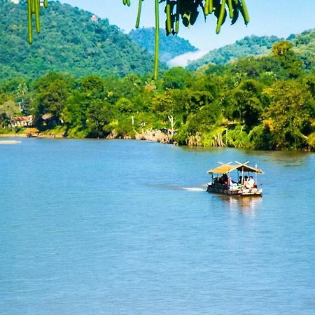 Areeya Phuree Resort Thaton Mae Ai Bagian luar foto